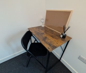 Bixley Close, NORWICH - Photo 4