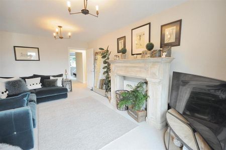 3 bedroom apartment to rent - Photo 3