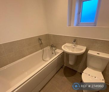 2 bedroom terraced house to rent - Photo 6