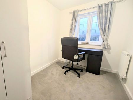 Detached house to rent on - Photo 4