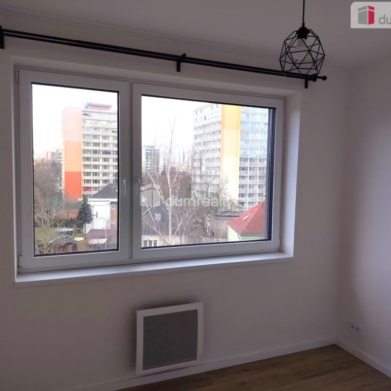 Pronájem bytu 2+kk 33 m2 - Photo 1