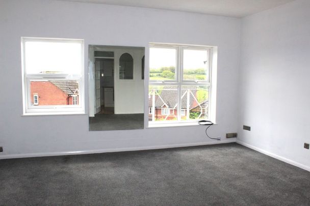 3 bed Terraced - To Let - Photo 1