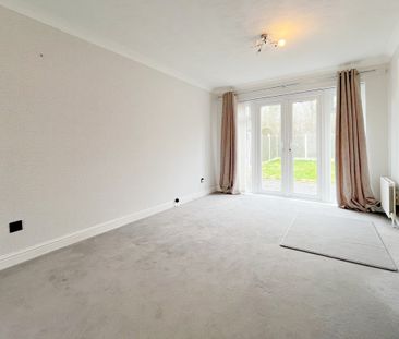 Roosevelt Road, Laindon, Basildon, SS15 - Photo 3