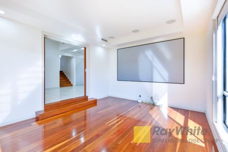1155 Rosebank Way West, Hope Island QLD 4212 - House For Rent - $2,600 | Domain - Photo 2