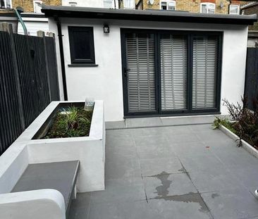 Room in a Shared House, Denbigh Road, E6 - Photo 6
