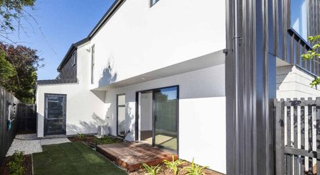 Brand New Three Bedroom Home! - Photo 2