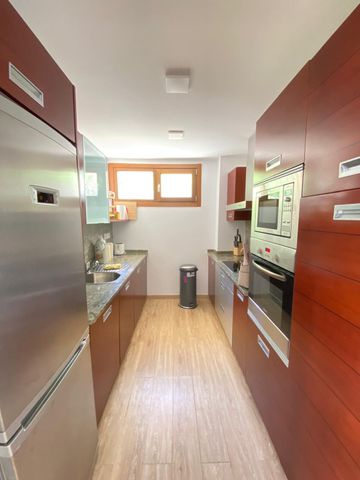 Apartamento de alquiler en Los Altos de Los Monteros, Alto de los Monteros - Photo 3