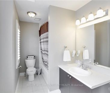 For Lease - 307 Meadowbreeze Drive, Kanata, Ontario - Photo 2