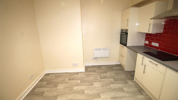 Bradfield Walk, Worthing, West Sussex - Photo 1