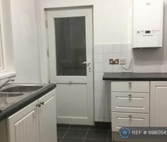 2 bedroom terraced house to rent - Photo 6