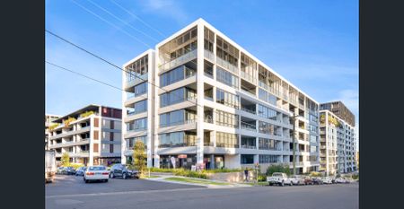 Light Filled Two Bedroom Corner Apartment - Photo 4