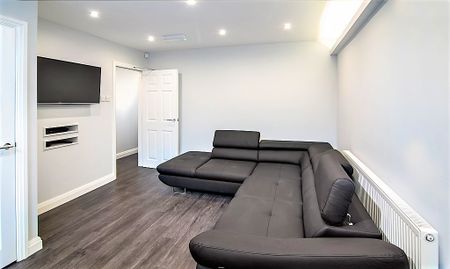 Spa Road, Preston - Photo 3