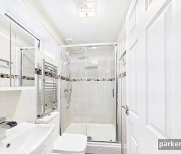 3 bedroom detached house to rent - Photo 5