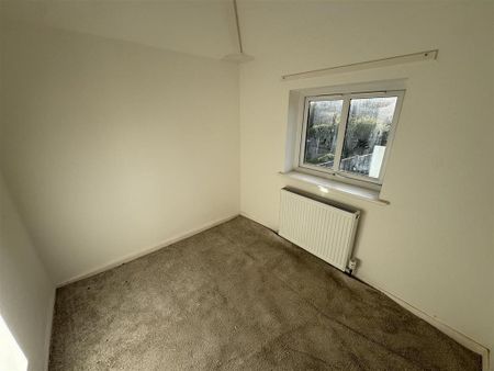 3 bedroom property to rent - Photo 2