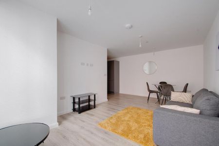 2 bedroom apartment to rent - Photo 3