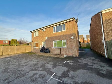 1 bedroom flat to rent - Photo 3