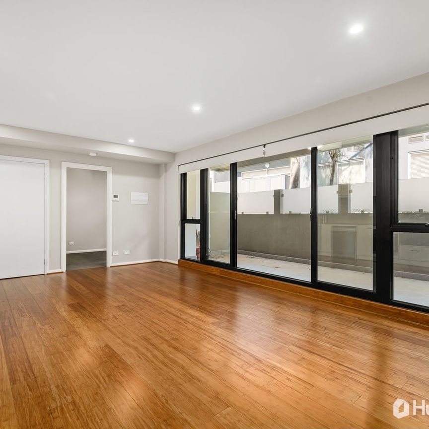 Elevated Apartment Living in Central Doncaster - Photo 1
