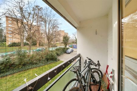 Whitlock Drive, London, SW19 - Photo 5