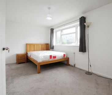 2 bedroom semi-detached house to rent - Photo 3