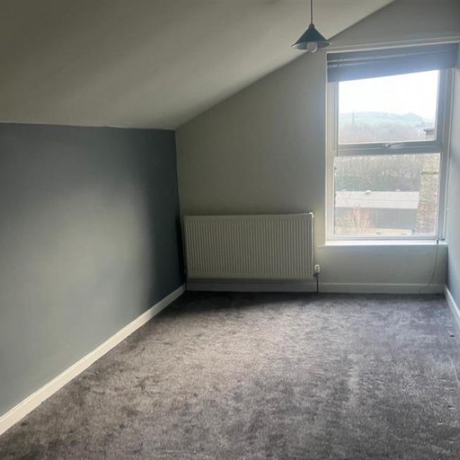 2 Bedroom Terraced To Let - Photo 1