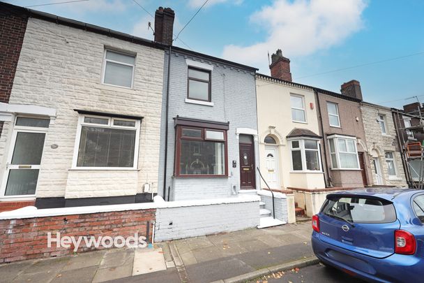2 bed terraced house to rent in Manor Street, Stoke-on-Trent, Staffordshire - Photo 1