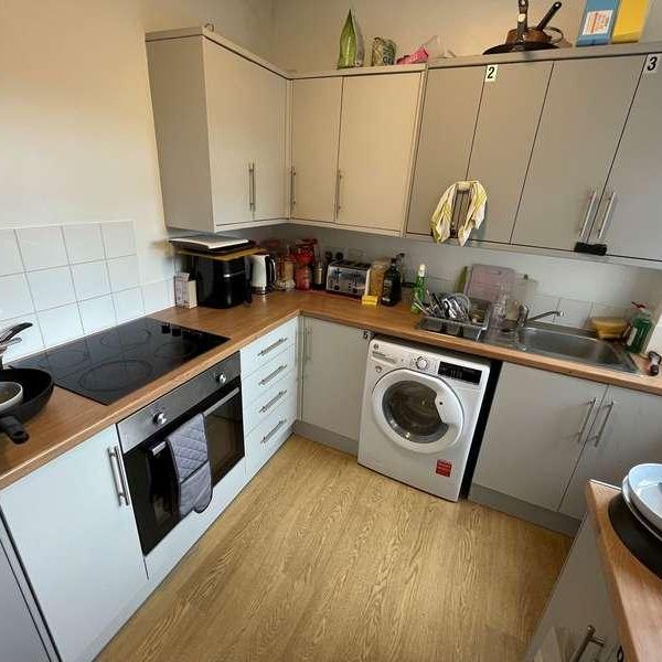 Newcastle Upon Tyne, Tyne And Wear, NE4 - Photo 1