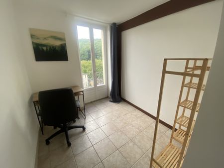 Location Appartement 4 pièces 95m² LE CREUSOT 71200 - Photo 5