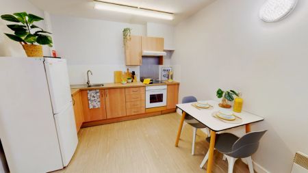 Bronze Studio - Photo 2