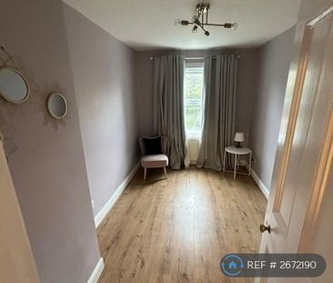 3 bedroom detached house to rent - Photo 6