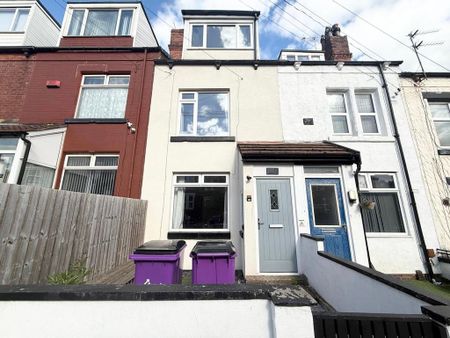 4 bedroom terraced house to rent - Photo 2