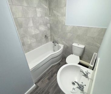 St. James Place, Scunthorpe, DN16 - Photo 5