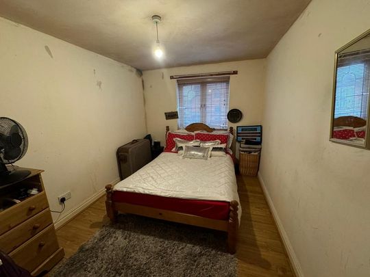 4 bedroom terraced house to rent - Photo 1