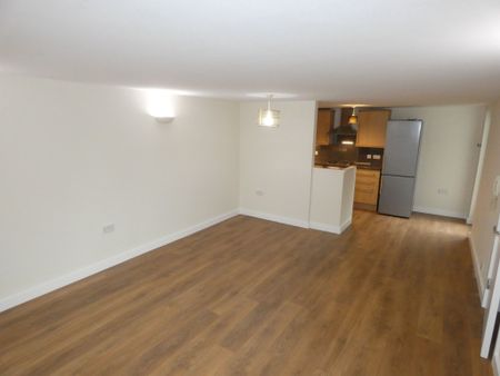 1 bed Apartment - To Let - Photo 2