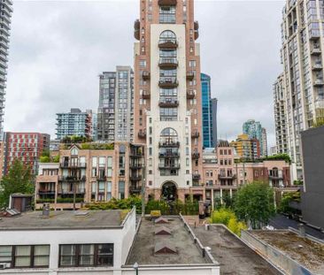 GORGEOUS 1 BEDROOM IN HEART OF YALETOWN - Photo 1