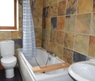 2 bedroom house to rent - Photo 5