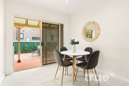 STUNNING TWO BEDROOM TOWNHOUSE - Photo 5