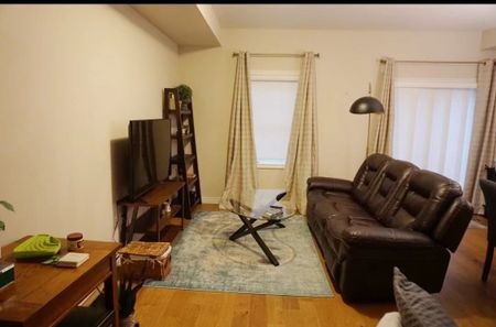 For Lease - 133 St Leger Street, Kitchener, Ontario - Photo 5