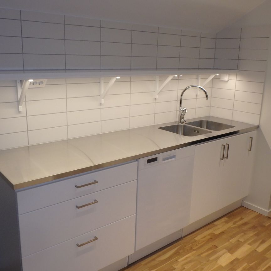 Arvid Lindmansgatan 24 - Foto 1