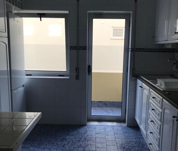 Apartamento T3 Praia da Barra, com cozinha equipada e parcialmente ... - Photo 3