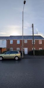 1 bedroom ground floor flat to rent - Photo 4