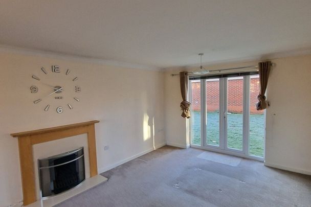 Wagtail Drive, Bury St Edmunds - Photo 1