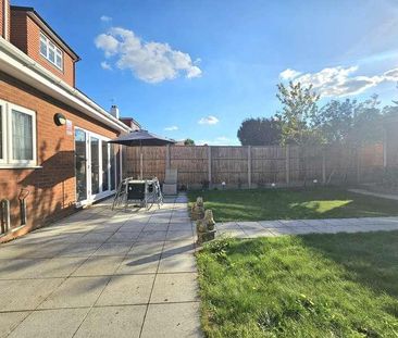 The Drive, Isleworth, TW7 - Photo 2