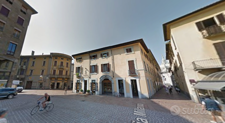 Bilocale con giardino privato/garage Busto Arsizio - Photo 2