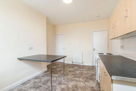 4 bedroom terraced house to rent - Photo 5