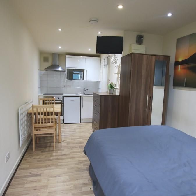 Studio to rent - Photo 1