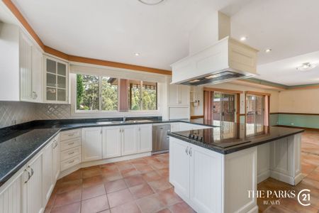 Grand Family Residence with Multiple Living Zones & Exceptional Outdoor Space - Photo 3