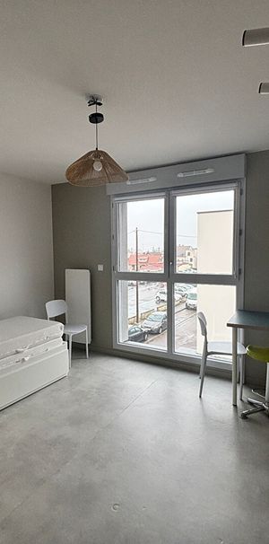 Location Appartement 1 pièce 21m² - Photo 1