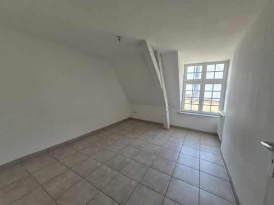 Location Appartement 3 pièces 79m² ST OMER 62500 - Photo 1