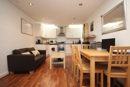 1 bedroom flat to rent - Photo 2