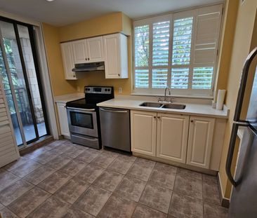 For Lease - 260 Doris Avenue Unit# 205, Toronto, Ontario - Photo 2